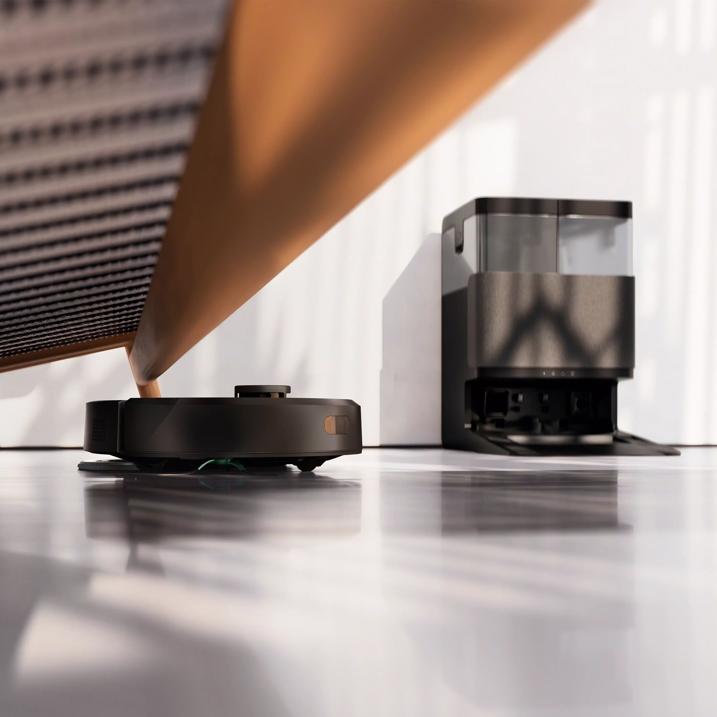Roomba® Plus 406 Combo Robot + AutoWash Dock - Zwart